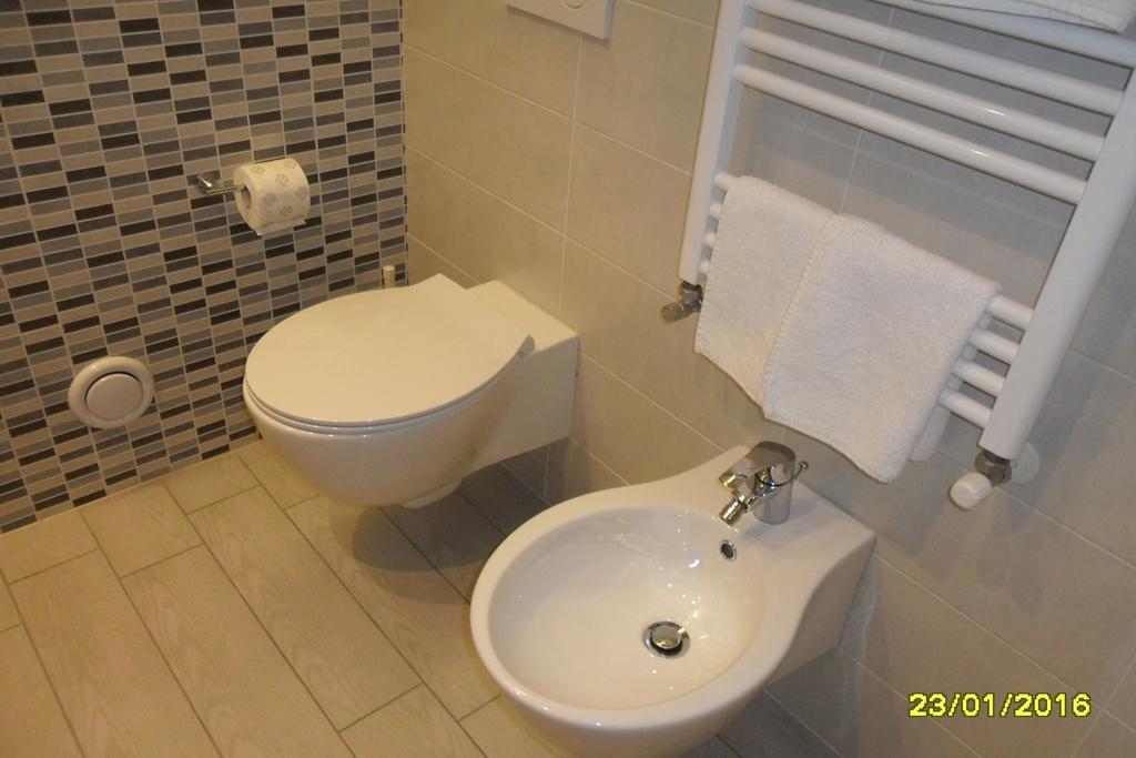 Location Lory Hotel Busto Arsizio Luaran gambar