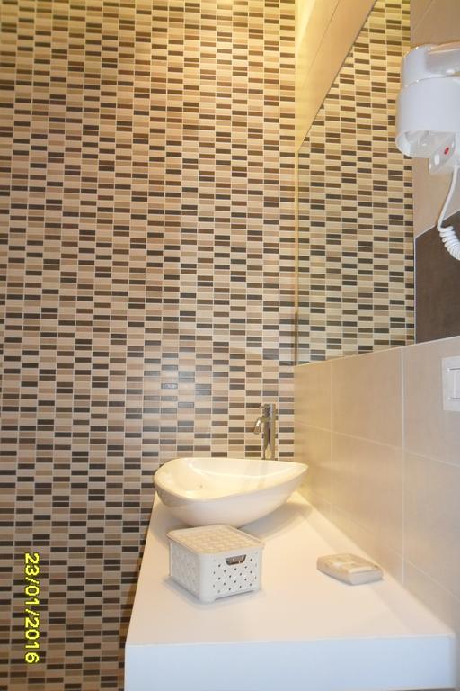Location Lory Hotel Busto Arsizio Luaran gambar